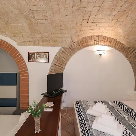 Lejlighed Rome Center 5Min - Characteristic Apartment